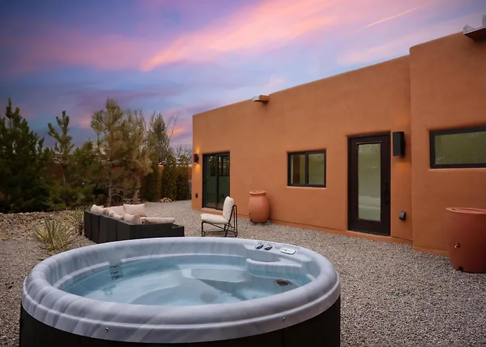 The Nicho House 4Bd Ultra Modern Adobe Near Plaza